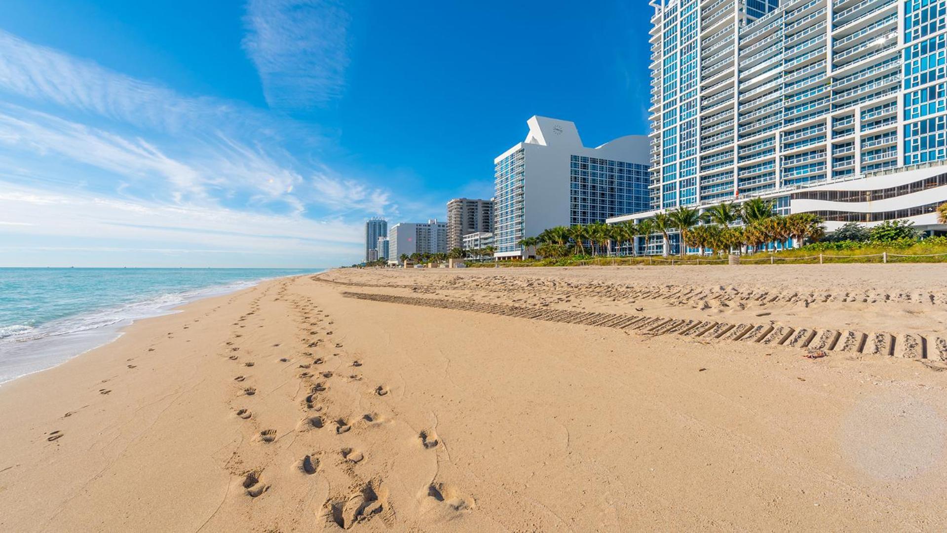 2 Bedroom Private Residence At Carillon Miami Resort -522 Miami Beach Exterior photo